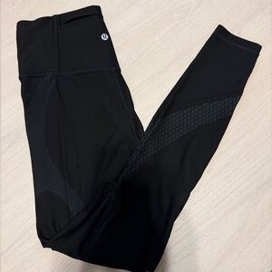 LULULEMON LEGGINGS SIZE 8